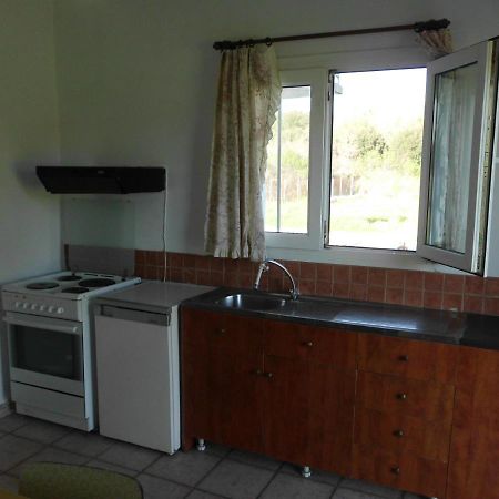 Apartamento Tom'S House Skriperon Exterior foto