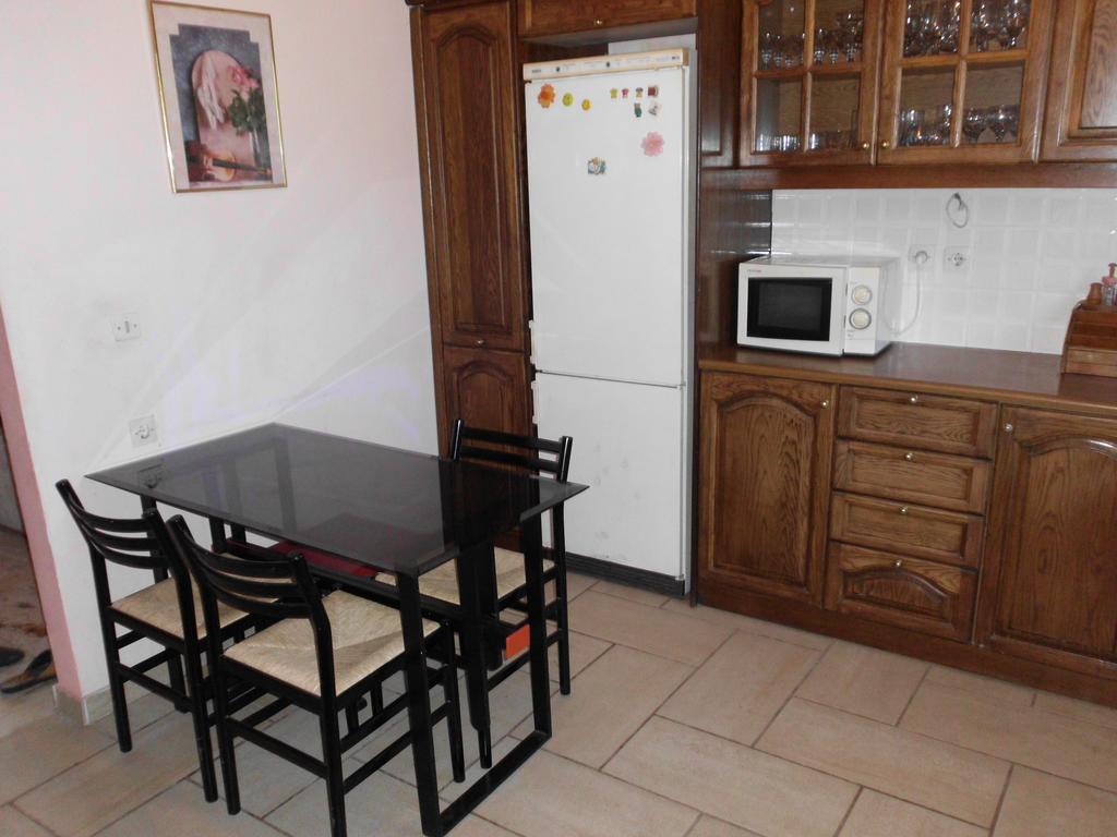 Apartamento Tom'S House Skriperon Exterior foto