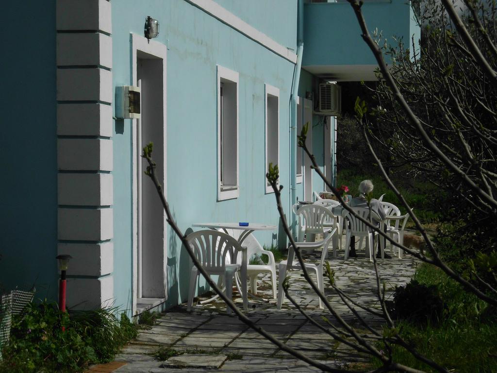 Apartamento Tom'S House Skriperon Exterior foto