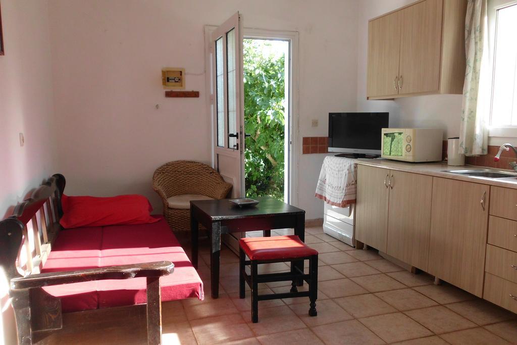 Apartamento Tom'S House Skriperon Exterior foto